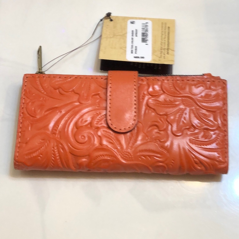 Patricia Nash Nazari Burnished Tooled Bifold Leather Wallet Color Apricot NWT
